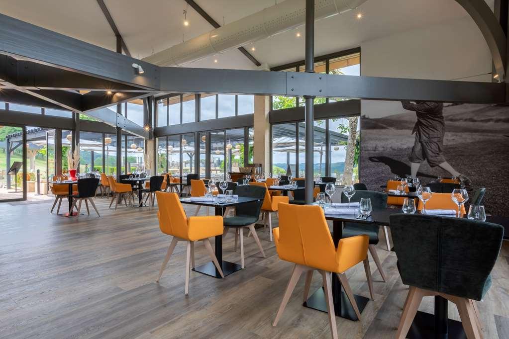 Domaine De Rochebois & Spa Nuxe Витрак Ресторант снимка